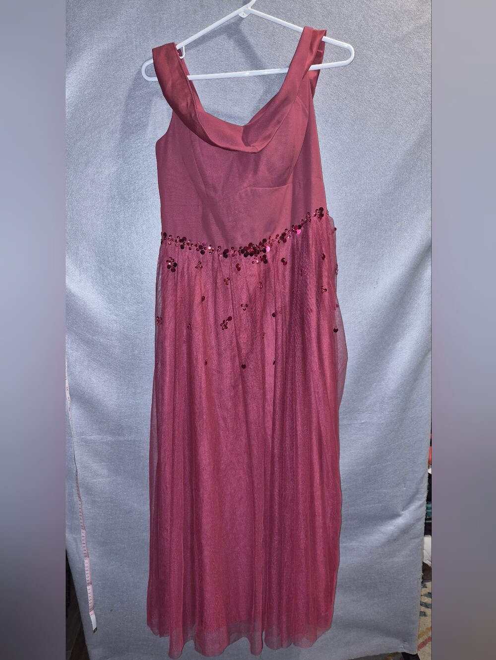 JJ’s House Cinnamon Rose Sequin Tulle Formal Dress – US Size 14